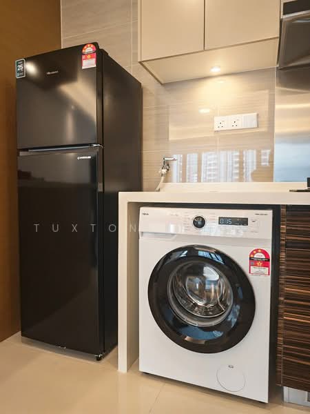 Kondominium untuk Disewa di R&F Princess Cove Phase 2-Seine Region - Tuxton Phiong - Kitchen - PropertyGuru.com.my