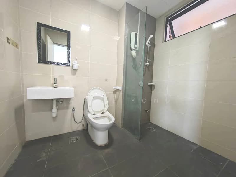Condominium for Sale at The Raffles Suites - Janice Yong - Bathroom - PropertyGuru.com.my