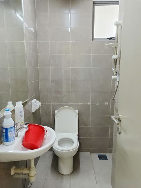 Kediaman Servis untuk Disewa di Vega Residensi 1 - Eric Cheah - Bathroom - PropertyGuru.com.my