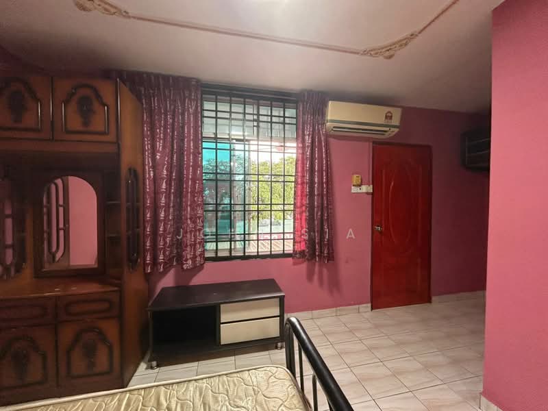2-storey Terraced House for Sale in Mutiara Rini (Skudai) - John Sia - Bedroom - PropertyGuru.com.my