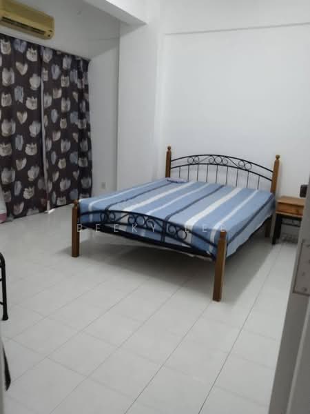 Pangsapuri untuk Dijual di Harbour View - Beeky Lee - Bedroom - PropertyGuru.com.my