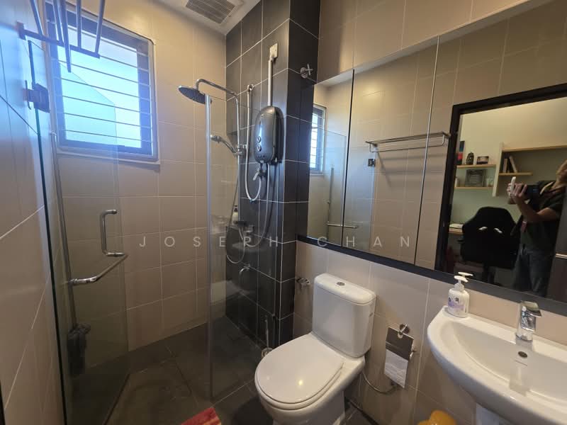 Rumah Teres 2-Tingkat untuk Dijual di Bukit Raja (Selangor) - Joseph Chan - Bathroom - PropertyGuru.com.my
