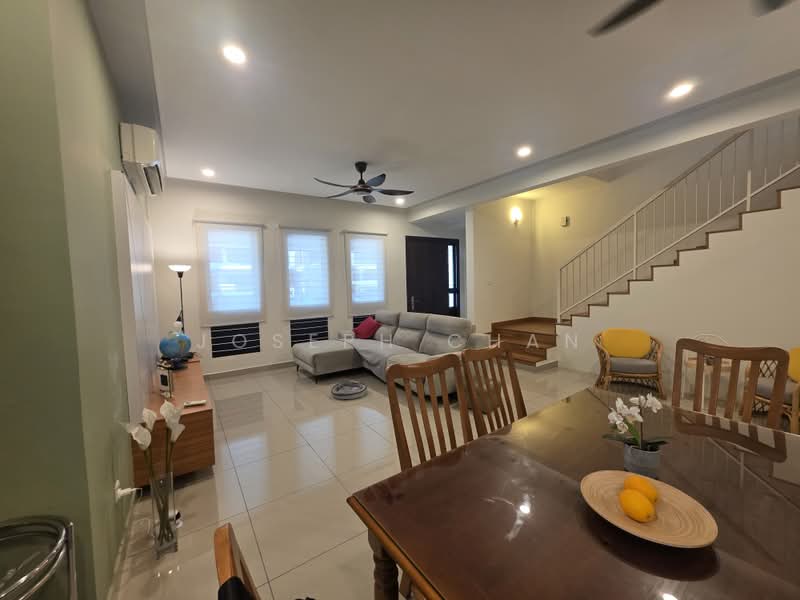 Rumah Teres 2-Tingkat untuk Dijual di Bukit Raja (Selangor) - Joseph Chan - Living Room - PropertyGuru.com.my