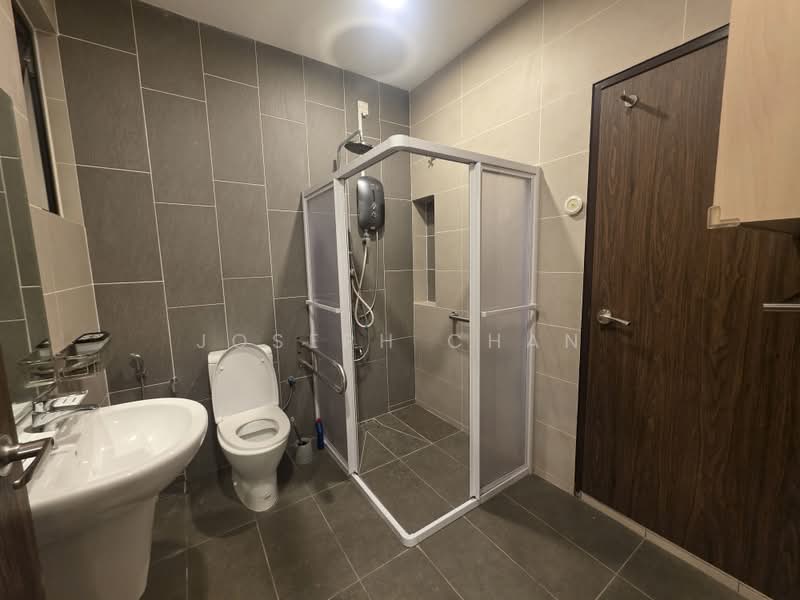 Rumah Teres 2-Tingkat untuk Dijual di Bukit Raja (Selangor) - Joseph Chan - Bathroom - PropertyGuru.com.my