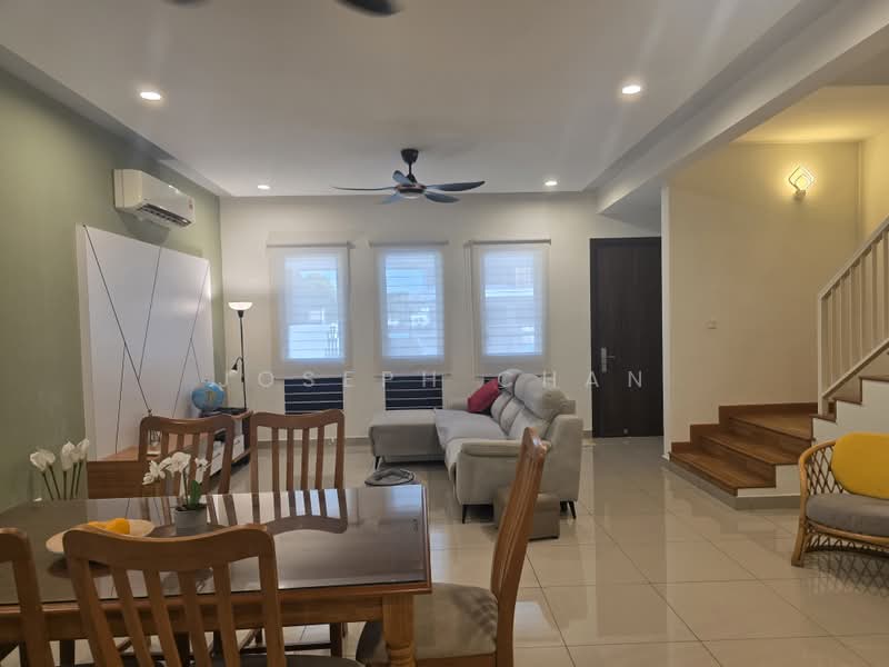 Rumah Teres 2-Tingkat untuk Dijual di Bukit Raja (Selangor) - Joseph Chan - Living Room - PropertyGuru.com.my