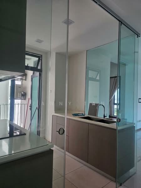 Service Residence for Rent at Crescent Bay Suites (Teluk Bayu) - Fanny Tan - Kitchen - PropertyGuru.com.my