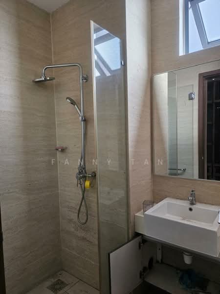Service Residence for Rent at Crescent Bay Suites (Teluk Bayu) - Fanny Tan - Bathroom - PropertyGuru.com.my