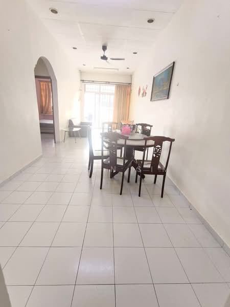 Rumah Teres 1-Tingkat untuk Disewa di Taman Setia Indah (Tebrau) - Cavin Sim - Living Room - PropertyGuru.com.my