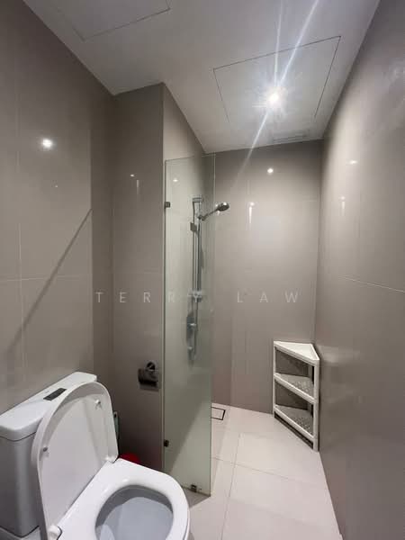 Servis Apartment untuk Dijual di Southlink - Terry Law - Bathroom - PropertyGuru.com.my