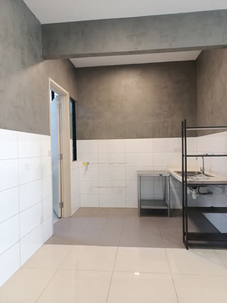 Condominium for Sale at KM1 West - Soh Ching Yem - Kitchen - PropertyGuru.com.my
