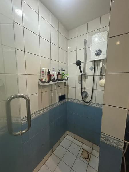 Kondominium untuk Disewa di Li Villas - Sherri Koh - Bathroom - PropertyGuru.com.my