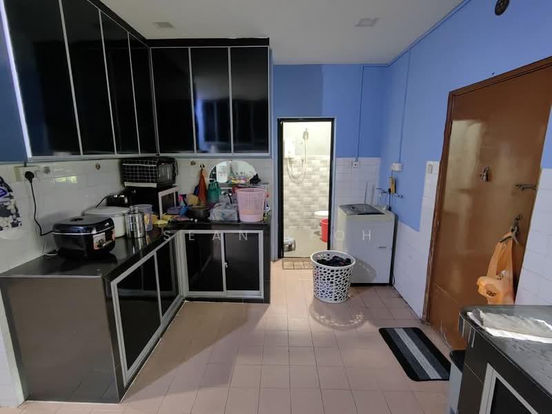 2-storey Terraced House for Sale in Johor Bahru (Johor) - Sean Yeoh - Kitchen - PropertyGuru.com.my