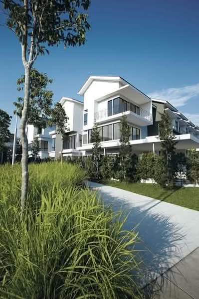3-storey Terraced House for Sale in Taman Tasik Damai (Sungai Besi) - Thom Master Ang - Exterior - PropertyGuru.com.my