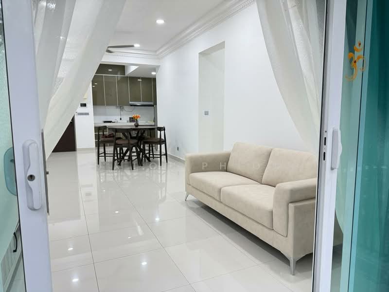 Kondominium untuk Disewa di D'Suites Akasia Horizon @ Horizon Hills - Tuxton Phiong - Living Room - PropertyGuru.com.my