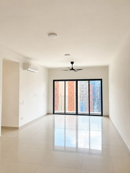 Servis Apartment untuk Dijual di D'Erica - Tracy Chai - Living Room - PropertyGuru.com.my