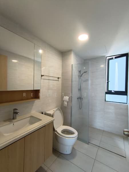 Servis Apartment untuk Disewa di Baron Residence @ Lake City - Renetta Jau - Bathroom - PropertyGuru.com.my