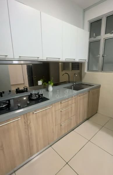 Servis Apartment untuk Disewa di One Sentral Serviced Residence - Tuxton Phiong - Kitchen - PropertyGuru.com.my