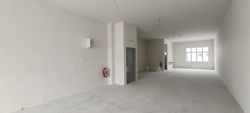 Shop for Rent in Labu (Negeri Sembilan) - Nicole Tan - Interior - PropertyGuru.com.my