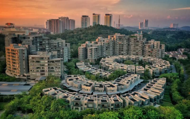 Kondominium untuk Dijual di Mirage By The Lake - Nor Mohamad - Exterior - PropertyGuru.com.my