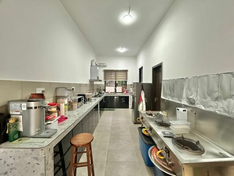 Semi-Detached House for Rent in Taman Tasik Semenyih (Semenyih) - Amirul Shafiq - Kitchen - PropertyGuru.com.my