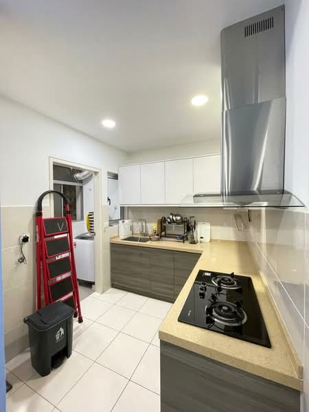 Pangsapuri untuk Disewa di Residensi Seri Wahyu - Vincent Lai - Kitchen - PropertyGuru.com.my