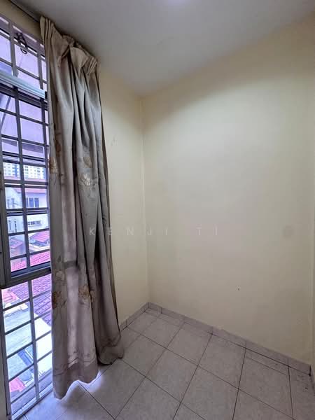 Semi-Detached House for Sale in Taman Gembira (Jalan Klang Lama (Old Klang Road)) - Kenji Ti - PropertyGuru.com.my