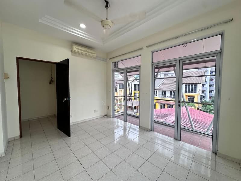 Semi-Detached House for Sale in Taman Gembira (Jalan Klang Lama (Old Klang Road)) - Kenji Ti - PropertyGuru.com.my