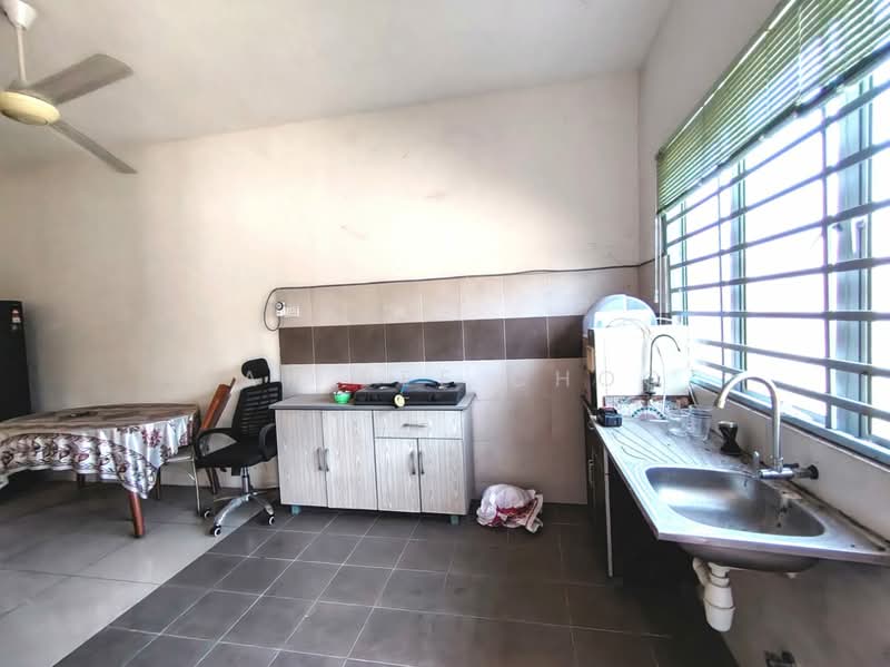 Rumah Teres 2-Tingkat untuk Dijual di Shah Alam (Selangor) - Tan Bee Choo - Kitchen - PropertyGuru.com.my
