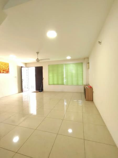 Rumah Teres 2-Tingkat untuk Dijual di Shah Alam (Selangor) - Tan Bee Choo - Living Room - PropertyGuru.com.my
