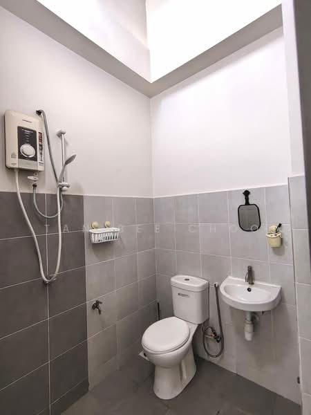 Rumah Teres 2-Tingkat untuk Dijual di Shah Alam (Selangor) - Tan Bee Choo - Bathroom - PropertyGuru.com.my