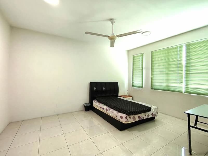 Rumah Teres 2-Tingkat untuk Dijual di Shah Alam (Selangor) - Tan Bee Choo - Bedroom - PropertyGuru.com.my