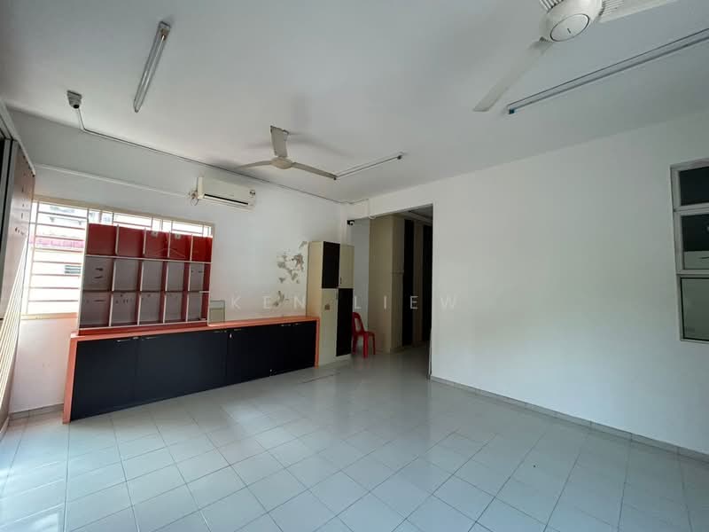 Rumah Teres 2-Tingkat untuk Disewa di Ehsan Jaya (Johor Bahru) - Ken Liew - PropertyGuru.com.my