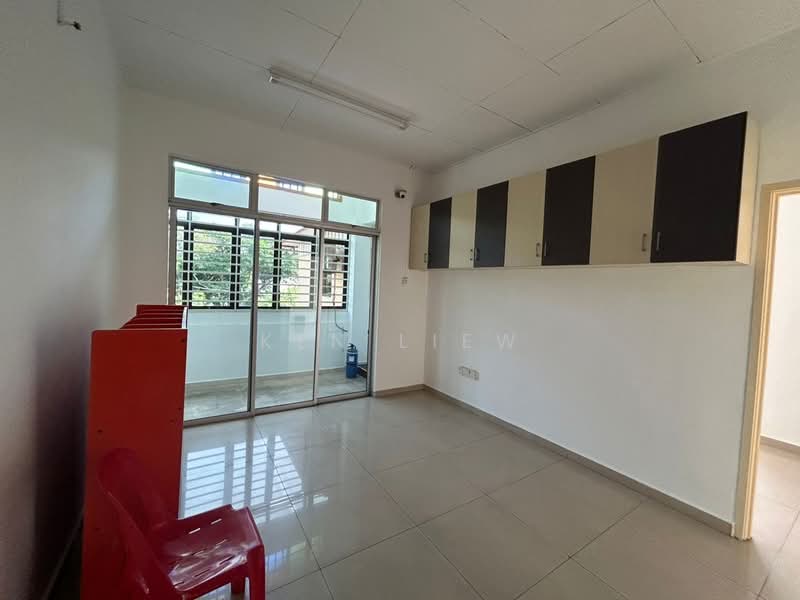 Rumah Teres 2-Tingkat untuk Disewa di Ehsan Jaya (Johor Bahru) - Ken Liew - PropertyGuru.com.my