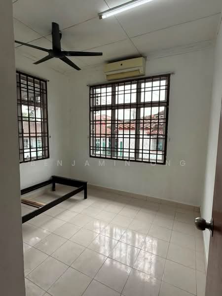 1-storey Terraced House for Sale in Bandar Uda Utama (Johor Bahru) - Benjamin Ong - Bedroom - PropertyGuru.com.my
