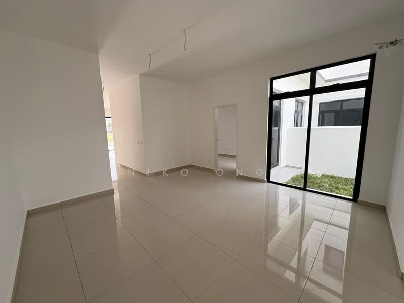Cluster House for Sale in Eco Botanic (Iskandar Puteri (Nusajaya)) - Niko Ong - Living Room - PropertyGuru.com.my