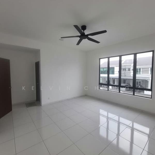 2-storey Terraced House for Rent in Taman Tasek Mewah (Ipoh) - Kelvin Chong - Living Room - PropertyGuru.com.my