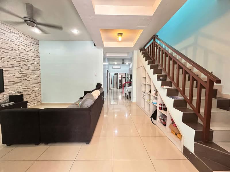 Rumah Teres 1.5 Tingkat untuk Disewa di Taman Arkid (Menglembu) - Kelvin Chong - Living Room - PropertyGuru.com.my