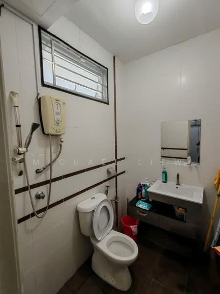 2-storey Terraced House for Sale in Seremban (Negeri Sembilan) - Michael Liew - Bathroom - PropertyGuru.com.my