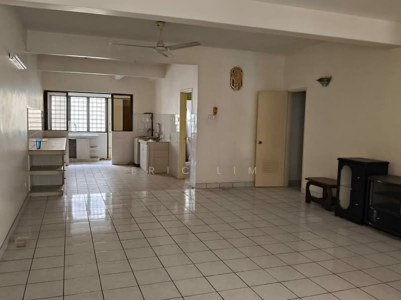 2-storey Terraced House for Rent in Bandar Utama 12 (Bandar Utama) - Eric Lim - Living Room - PropertyGuru.com.my