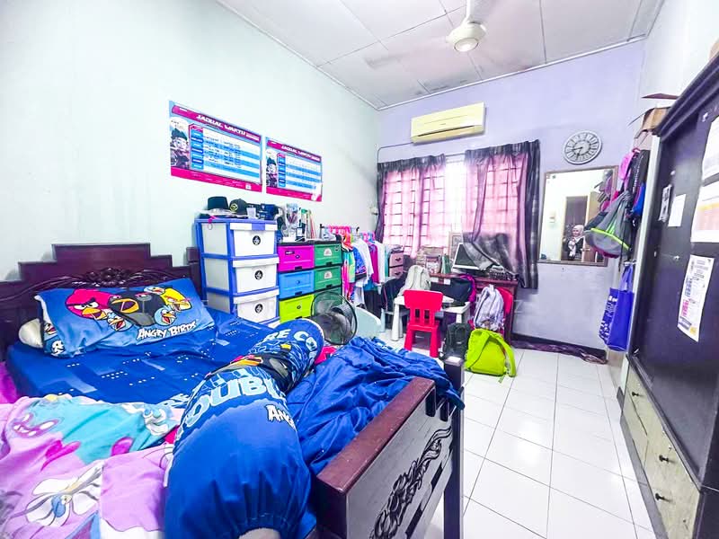 Rumah Teres 2-Tingkat untuk Dijual di Desa Coalfields (Sungai Buloh) - Isfarizal fazz - Bedroom - PropertyGuru.com.my