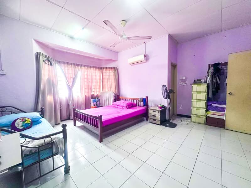 Rumah Teres 2-Tingkat untuk Dijual di Desa Coalfields (Sungai Buloh) - Isfarizal fazz - Bedroom - PropertyGuru.com.my