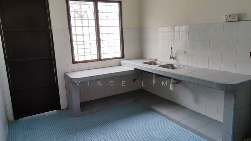Rumah Teres 2 Tingkat untuk Dijual di Seri Kembangan (Selangor) - Vince Lim - Kitchen - PropertyGuru.com.my