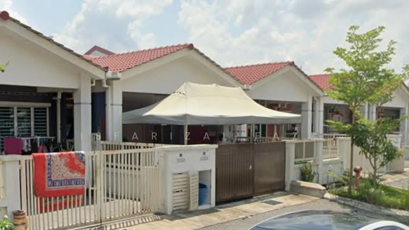 1-storey Terraced House for Sale in Saujana Utama (Selangor) - Isfarizal fazz - Exterior - PropertyGuru.com.my