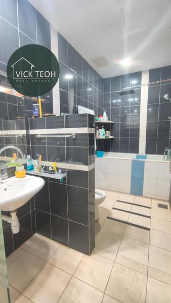 Semi-Detached House for Sale in Paya Terubong (Ayer Itam) - Vick Teoh - Bathroom - PropertyGuru.com.my