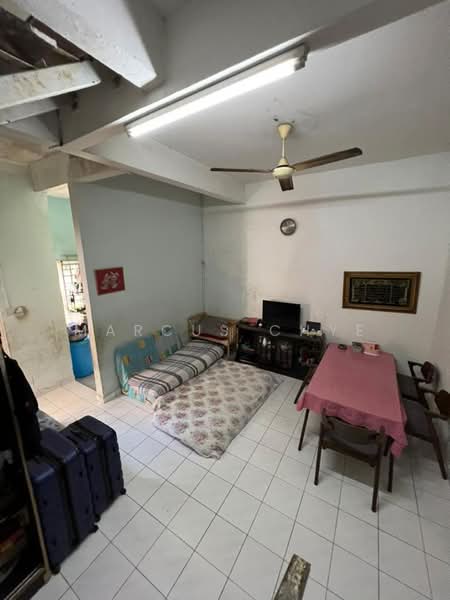 2.5-storey Terraced House for Sale in Bukit Antarabangsa (Ulu Kelang) - Marcus Chye - Living Room - PropertyGuru.com.my
