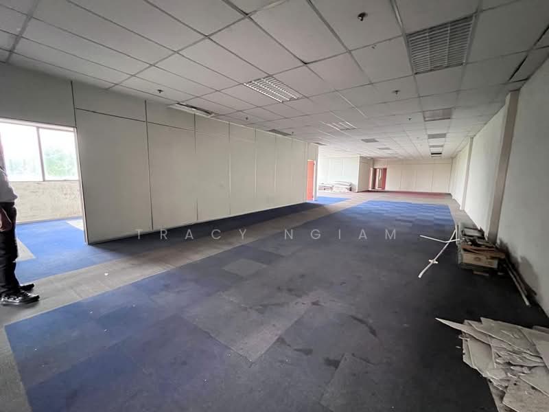 Factory for Rent in Taman Tampoi Indah (Tampoi) - Tracy Ngiam - Interior - PropertyGuru.com.my