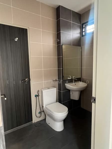 2-storey Terraced House for Sale in Elmina (Shah Alam) - Eliza Jamaludin - Bathroom - PropertyGuru.com.my