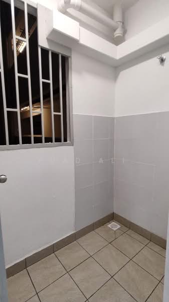 Kondominium untuk Disewa di Idaman Bukit Jelutong - Fuad Ali - Interior - PropertyGuru.com.my