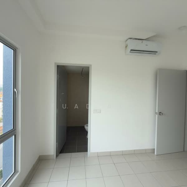 Kondominium untuk Disewa di Idaman Bukit Jelutong - Fuad Ali - Bathroom - PropertyGuru.com.my