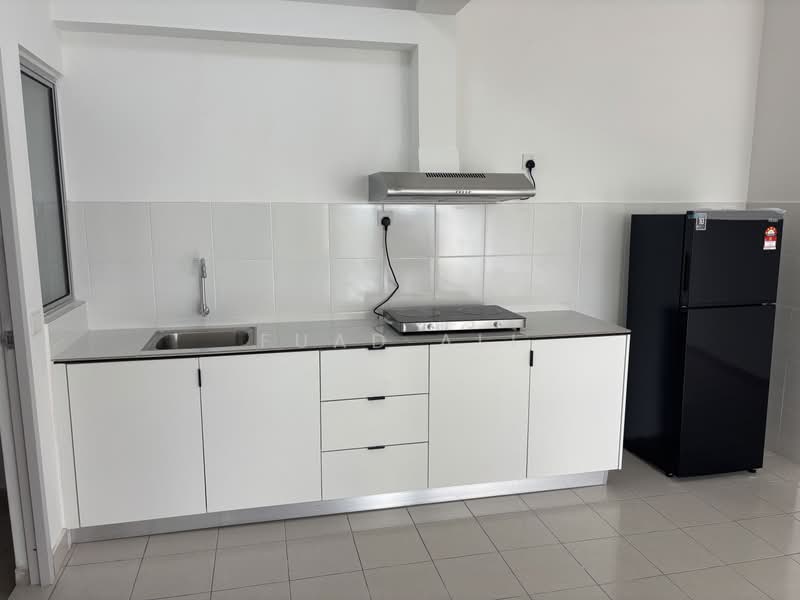 Condominium for Rent at Idaman Bukit Jelutong - Fuad Ali - Kitchen - PropertyGuru.com.my